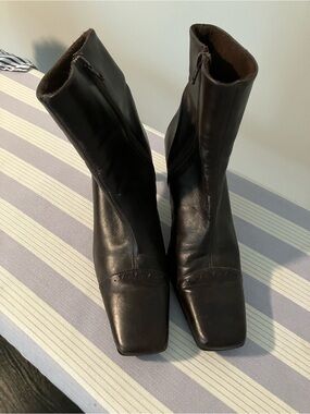 Women's Brown Leather Square-Toe Ankle Boots